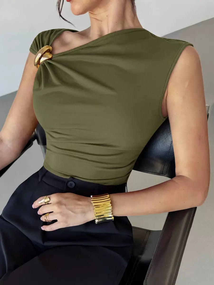 Top with metal accessories