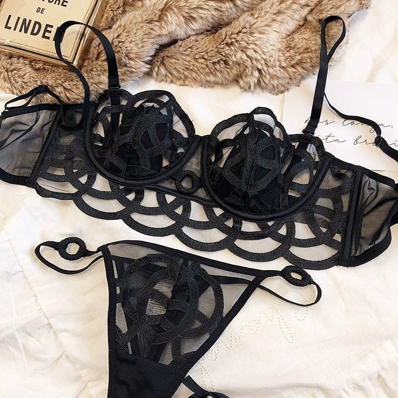 Mila lingerie set