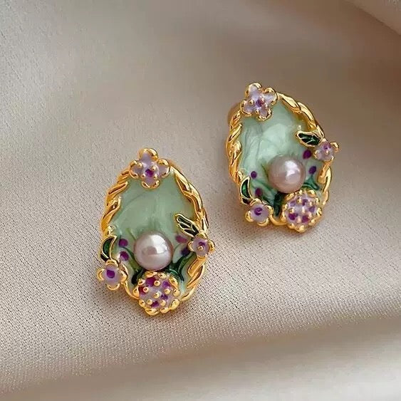 French style vintage earrings