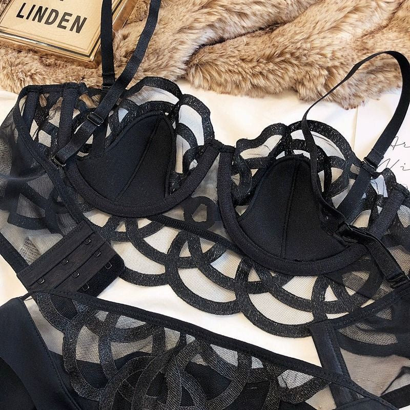 Mila lingerie set