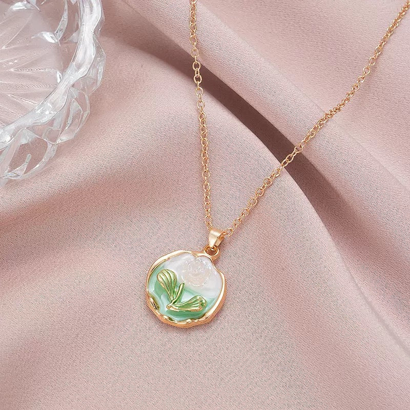 French style vintage necklace