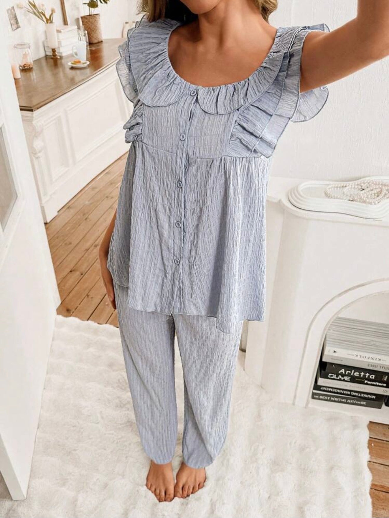 Baby blue raffled pijama