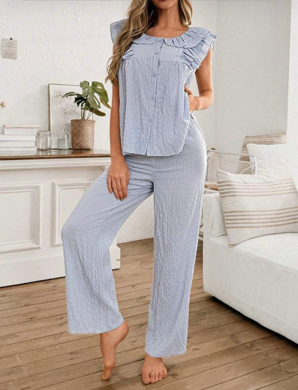 Baby blue raffled pijama