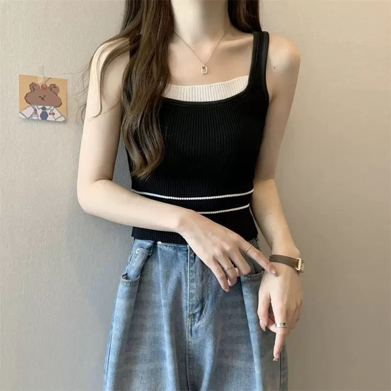 Casual basic black top